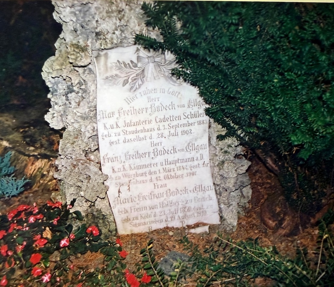 Familiengrab der Familie Bodeck von Ellgau in Lochau